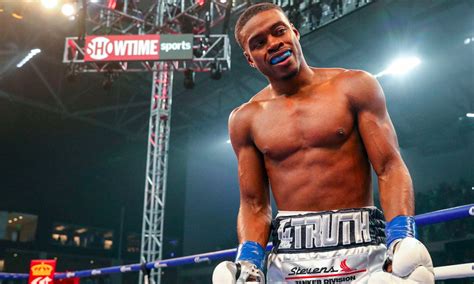 Errol Spence Jr. vs. Yordenis Ugas odds, picks and predictions.
